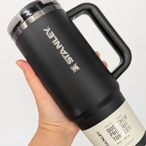 New STANLEY Quencher H2.0 Protour Tumbler cup 30 OZ Shadow Moon